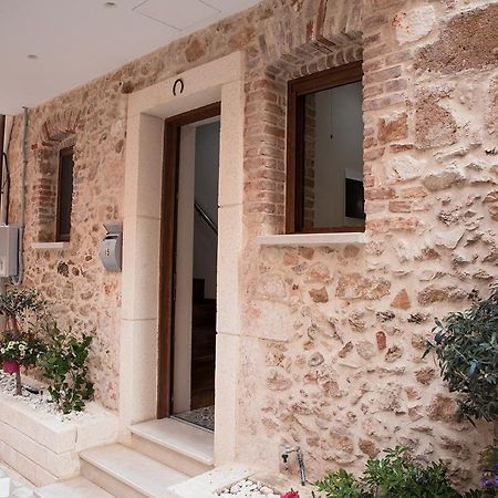 Edward Luxury Suites خانيا المظهر الخارجي الصورة
