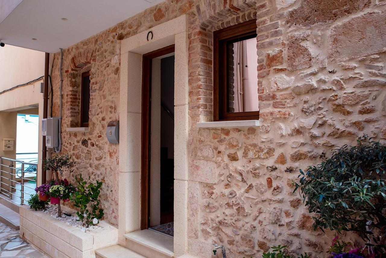 Edward Luxury Suites خانيا المظهر الخارجي الصورة