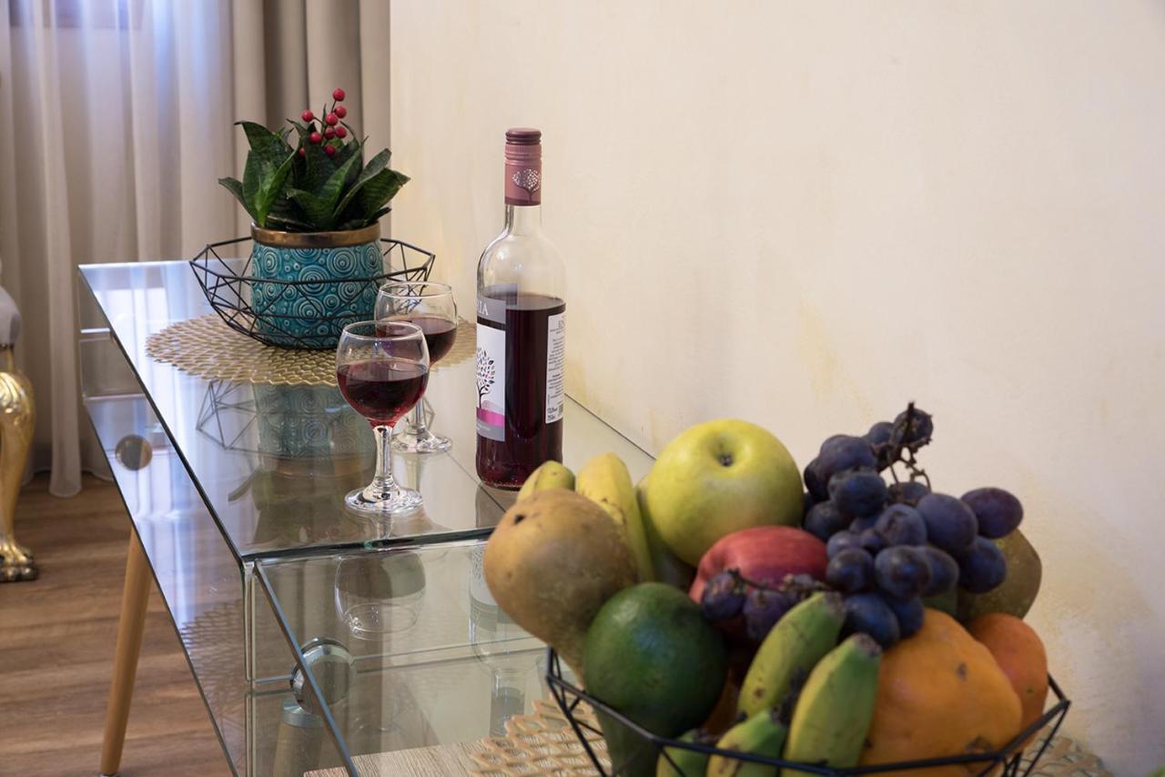 Edward Luxury Suites خانيا المظهر الخارجي الصورة