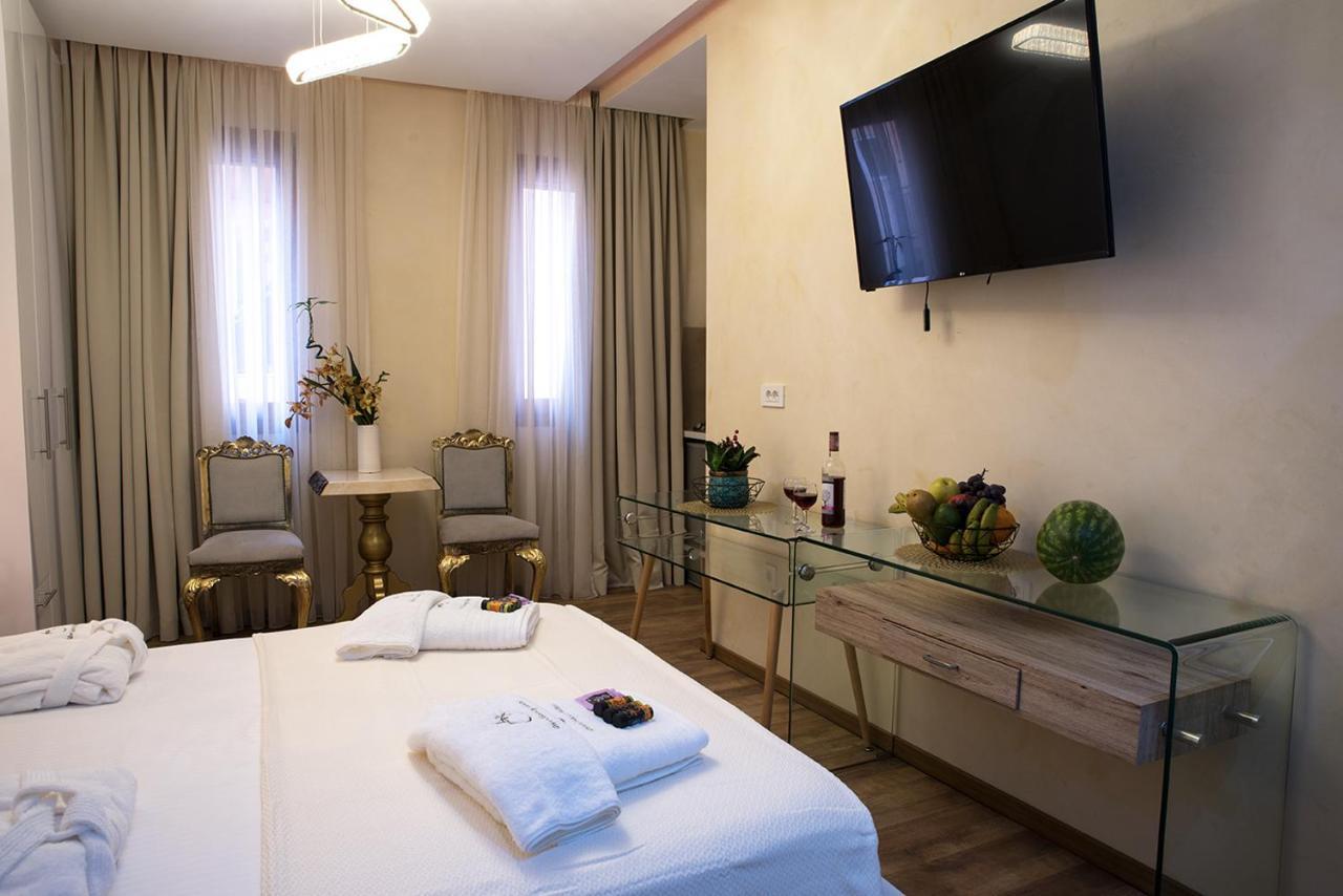 Edward Luxury Suites خانيا المظهر الخارجي الصورة